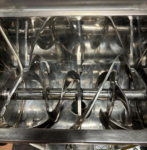 Used Used Aaron Process 1 Cubic Foot Double Ribbon Blender, Model IMB1