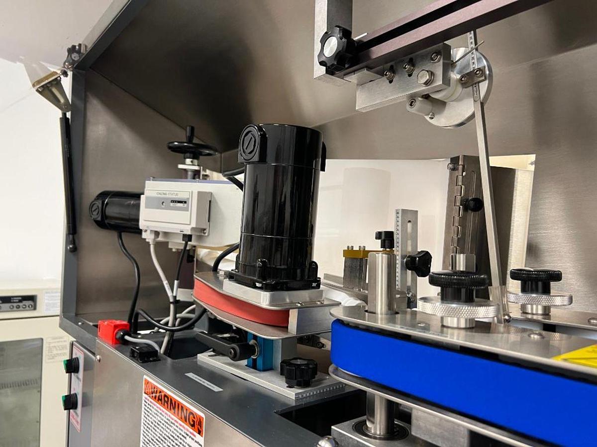 Used Used Kaps All Automatic Bottle Unscrambler, Model AU3-C