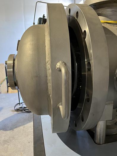 Used Used Shrader Scientific Environmental Test Chamber