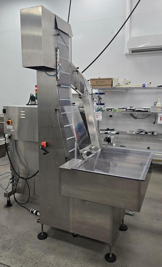 Used Used Promach - NJM Unicap 150 Automatic Stainless Steel 4 Quill Capper, Model UCAP-150-S170