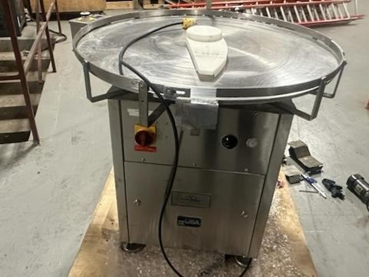 Used Used Chase-Logeman 36” Stainless Steel Accumulating Table, Model 24-36 U/A