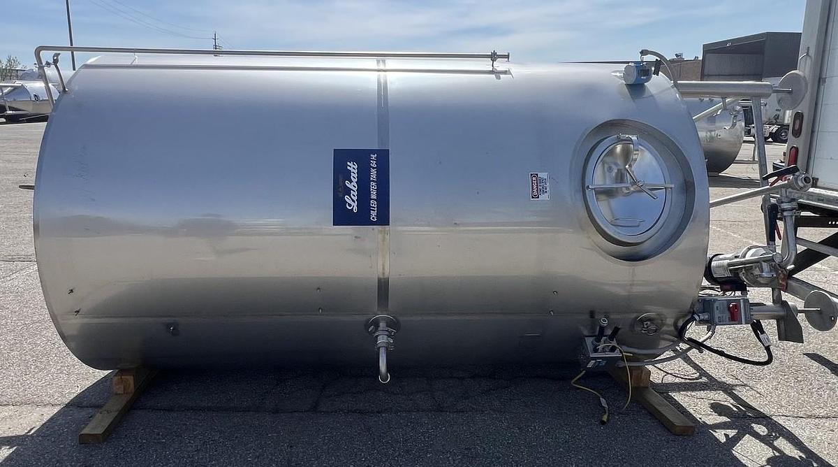 Used Used 1,800 Gallon (68.25 HL) Stainless Steel Closed Top Vertical Holding Tank