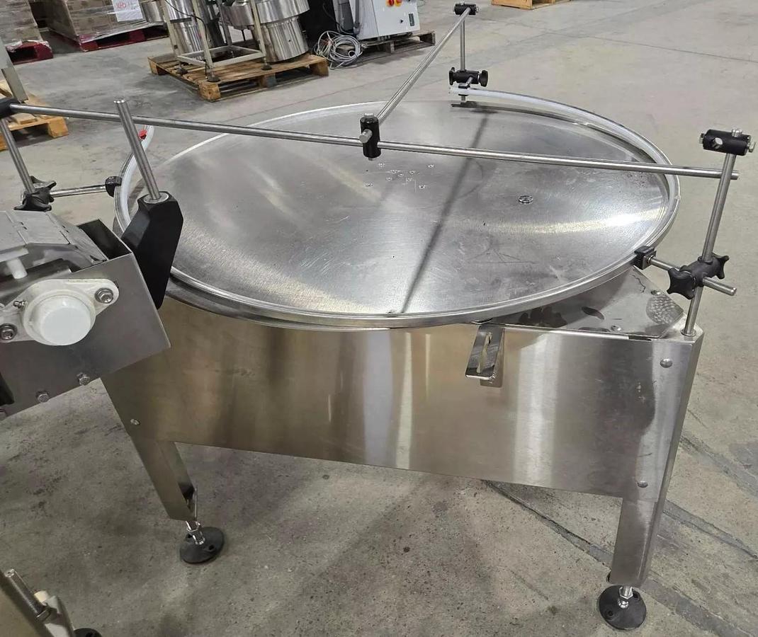 Used Used E-PAK 40” Stainless Steel Accumulating Table