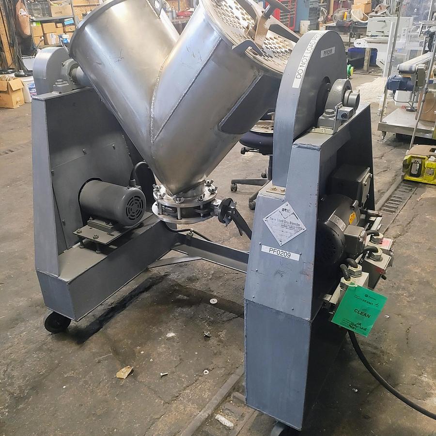 Used USED POWDER BLENDERS FOR SALE