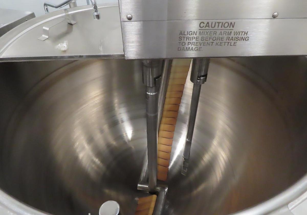 Used Used Crown 100 G Stainless Steel Electric Mixing Kettle, Model ELTM-100