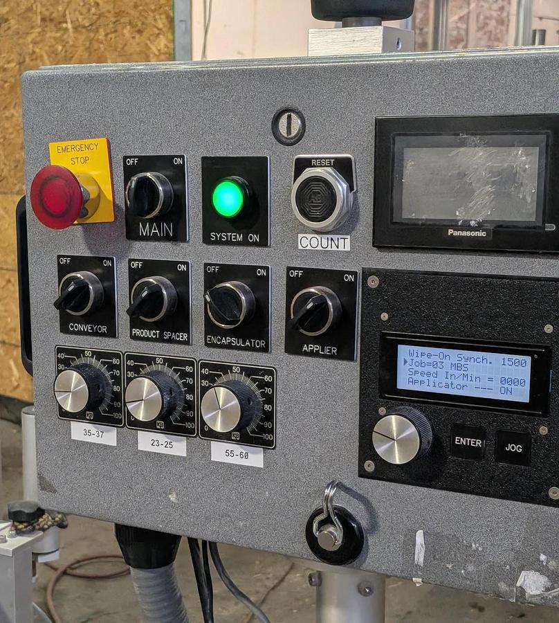 Used Used Universal Labeling High Speed Wraparound Pressure Sensitive Labeler, Model R320
