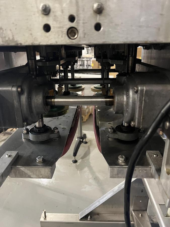 Used Used ELF Packaging Stainless Steel Cap Retorquer, Model 3500L