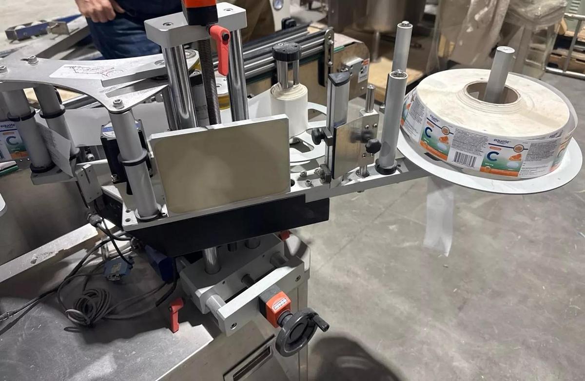 Used Used HealthCaps Automatic Pressure Sensitive Wraparound Labeler