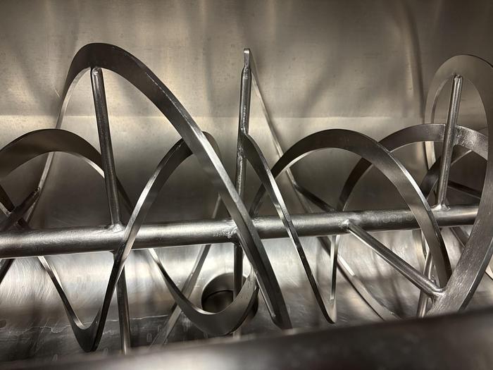 Used 1 Used (±)7-1/2 Cu Ft Stainless Steel Double Ribbon Blender