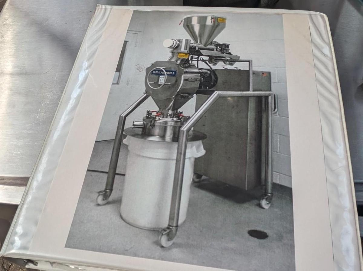 Used Used Fluid Air Stainless Steel Size Reduction Mill, Model Granumil 7