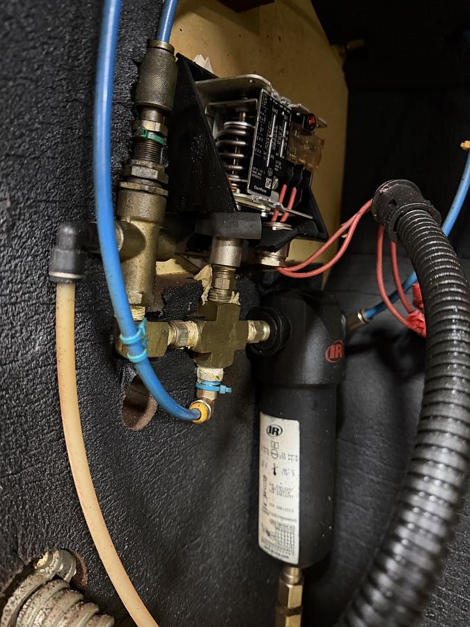 Used Used Ingersoll Rand Air Compressor with Air Dryer, Model UP6-15CTAS-150 W