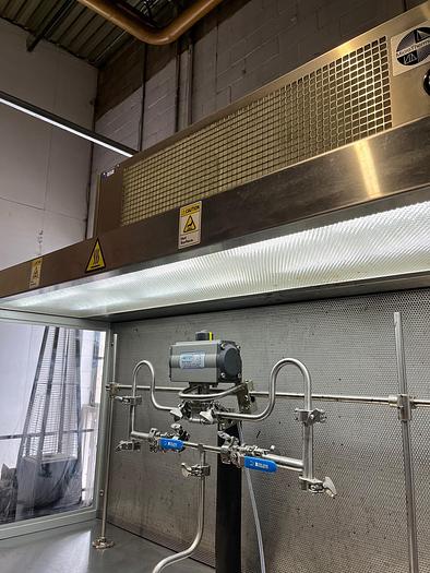 Used Used Microthermics Clean Fill Hood with Sterile Product Outlet (SPO)