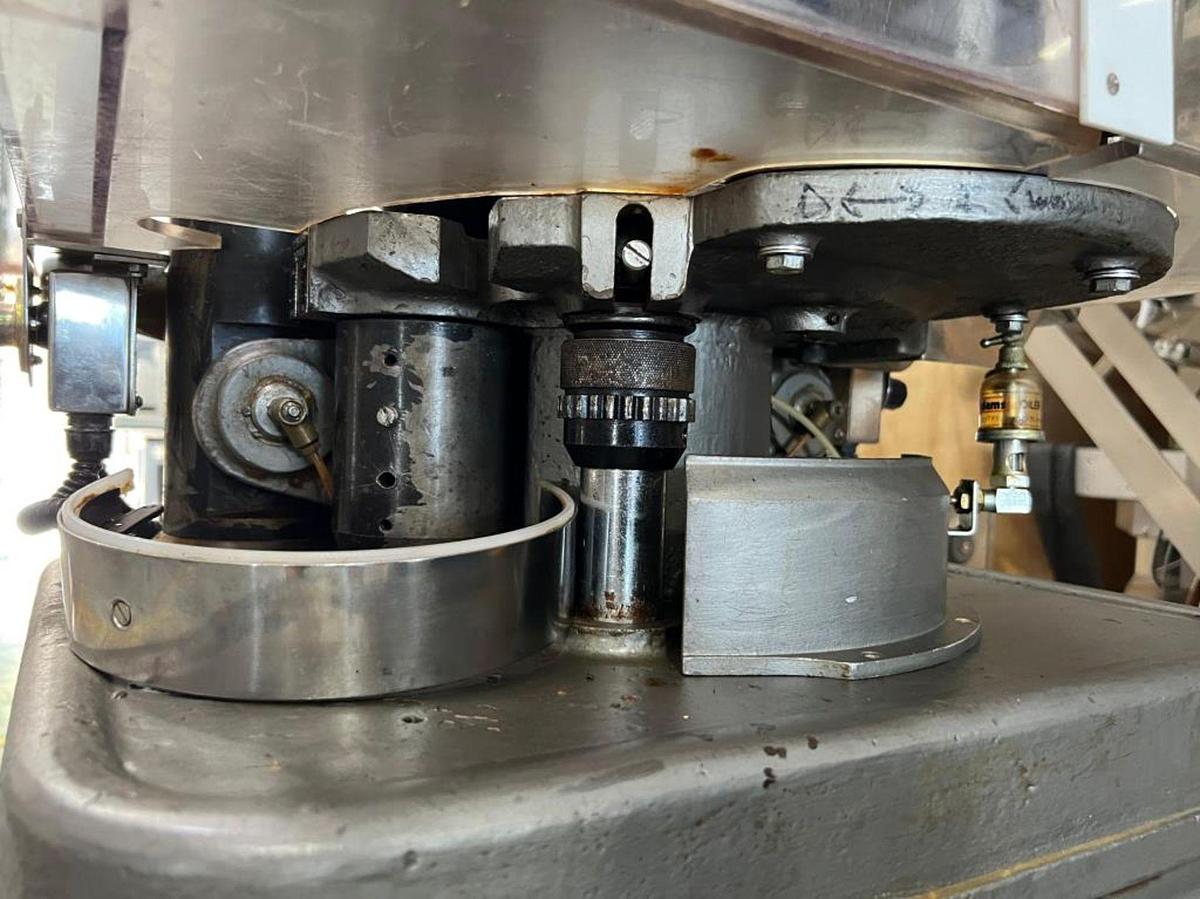 Used Used Manesty BetaPress – 16 Station Rotary Tablet Press. Serial