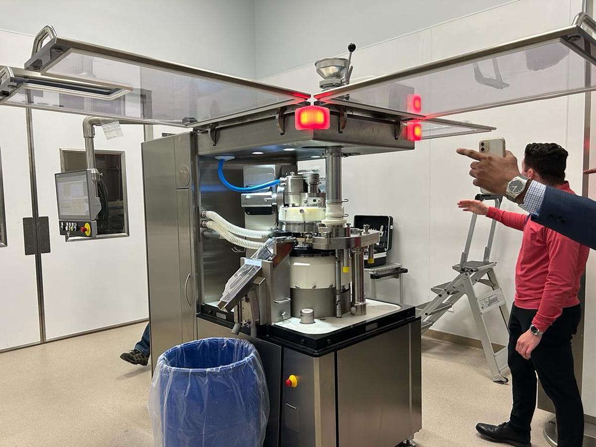 Used Unused Korsch XL400 SFP Rotary Tablet Press