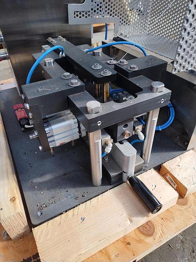 Used Used Pentafill Single Dose Plastic Sealer