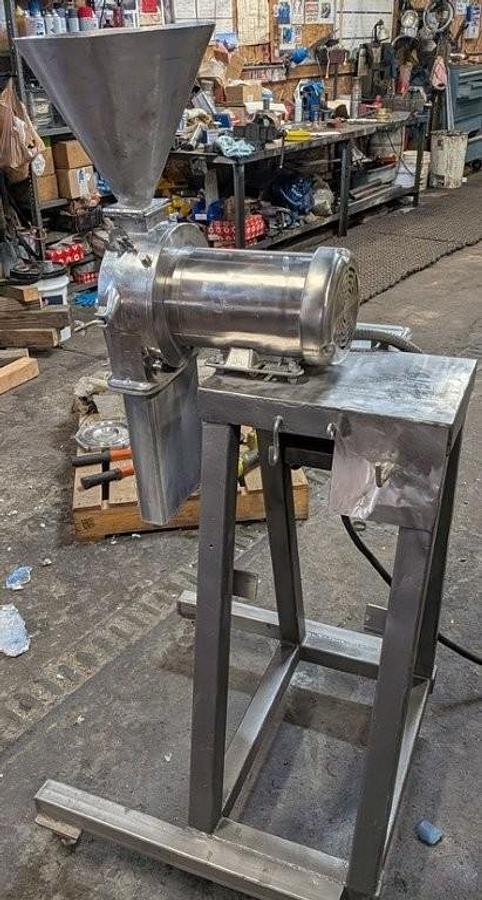 Used Used Fitzpatrick Stainless Steel Homoloid Mill, Model J
