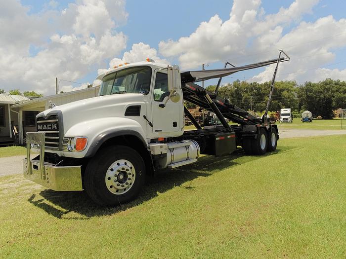Used 2007 MACK CV713