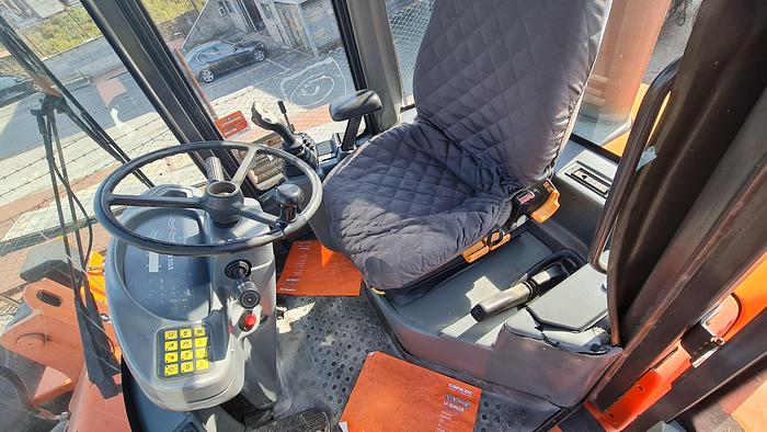 Usato Pala gommata VOLVO L 30B