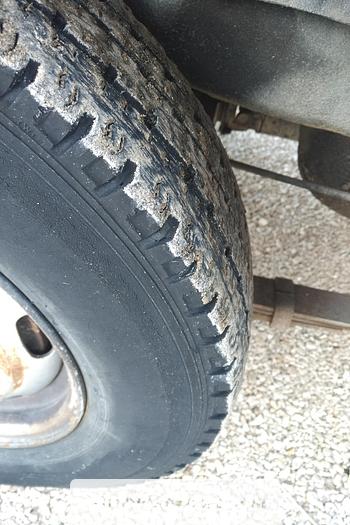 Used 1991 MAZDA E2200 9 seats minibus