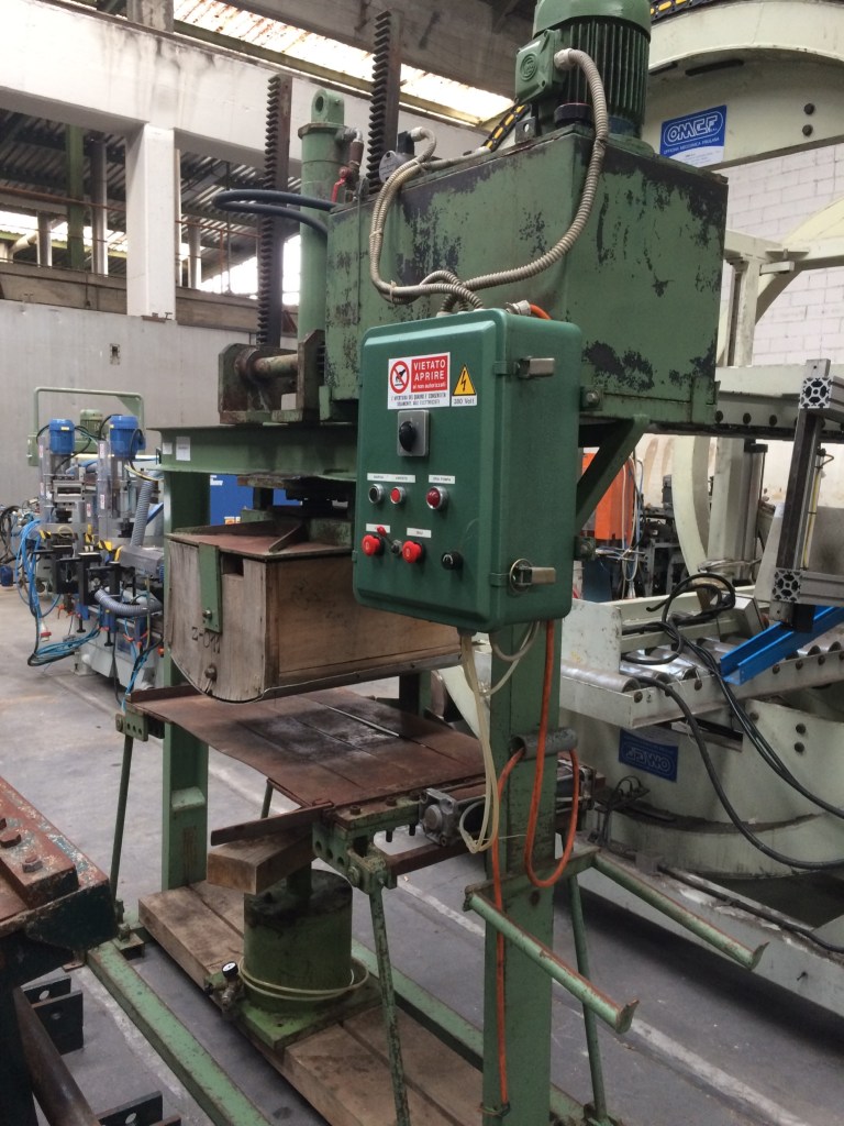Usato Pressa snervatrice per legno massiccio 110×60