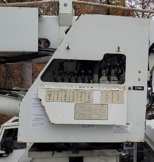 Used 2008 International 7600 Terex Commander 5045 Digger Derrick - M66848