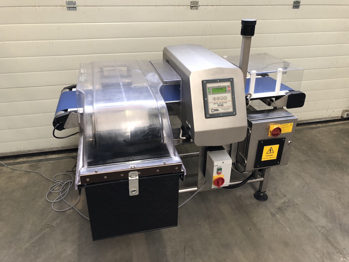 Used Ceia metal-detector with automatic reject system