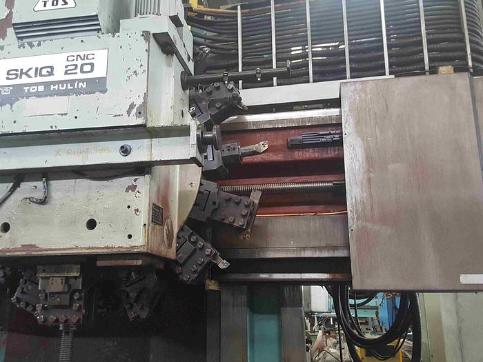 Usato TORNIO VERTICALE TOS SKIQ 20 CNC