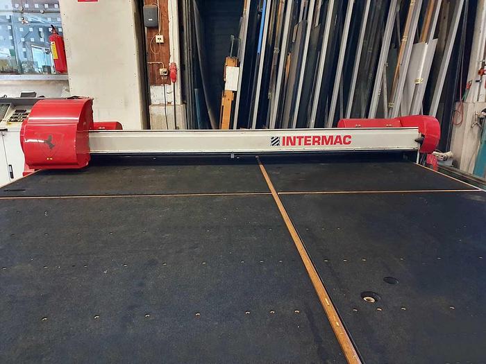 Used 2001 Intermac glass cutting table FOX shape 3700