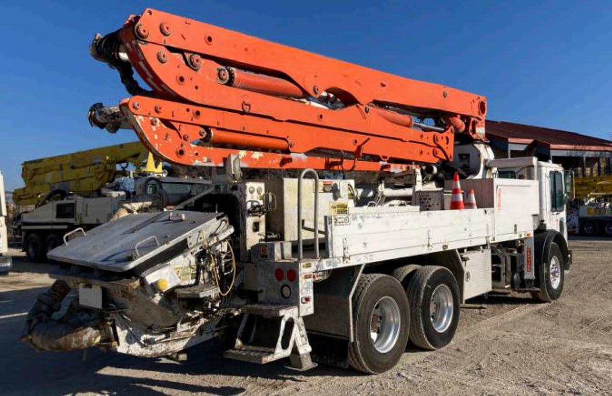 Used 2007 putzmeister 28m