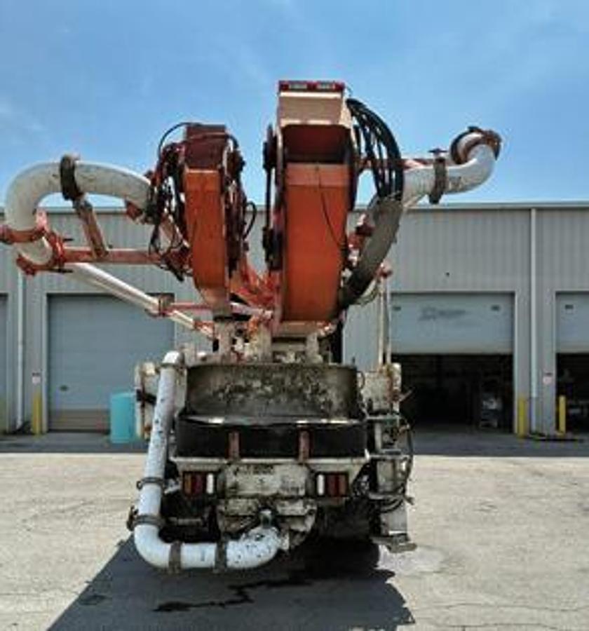 Used 2006 Schwing 41m