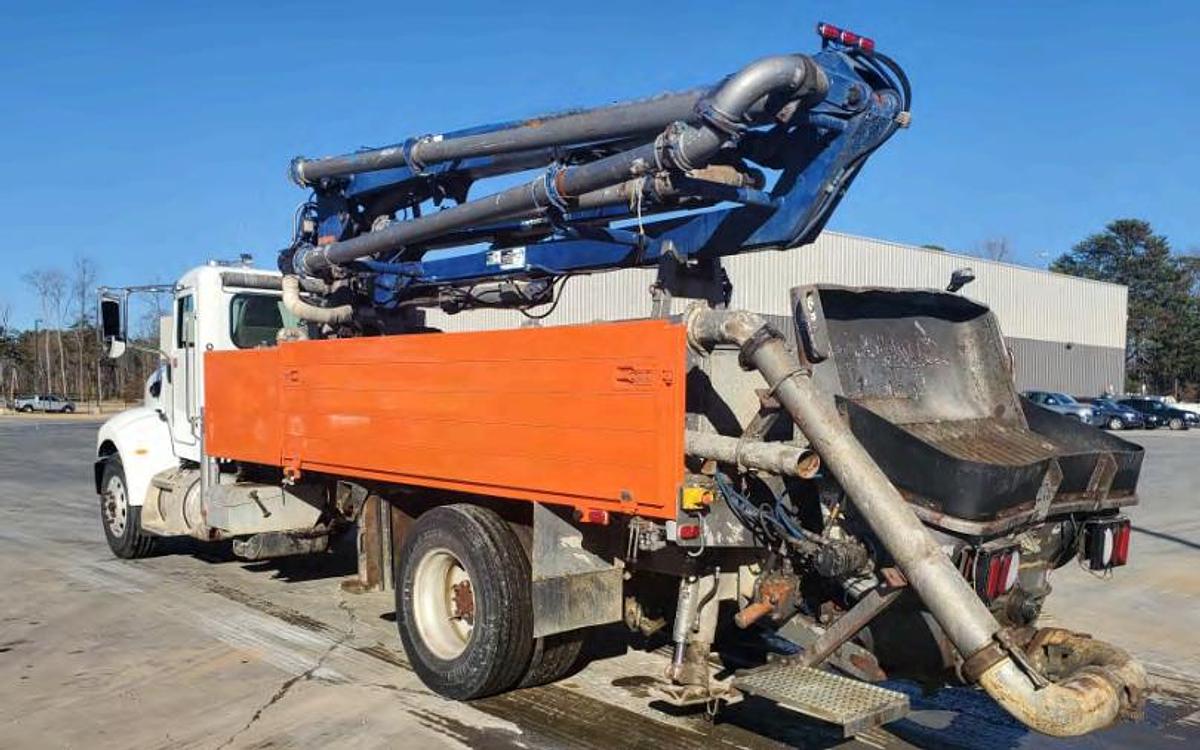Used 2004 schwing 17m