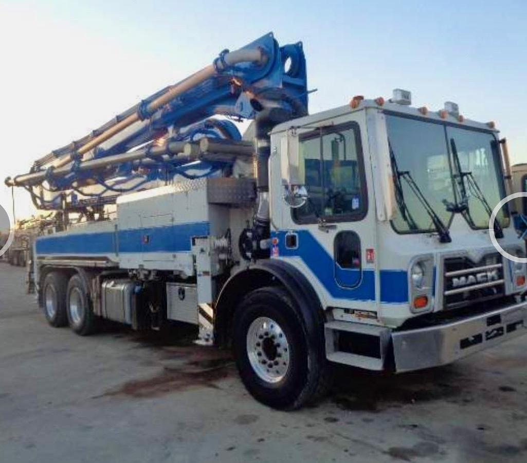 Used 2015 Alliance 38m