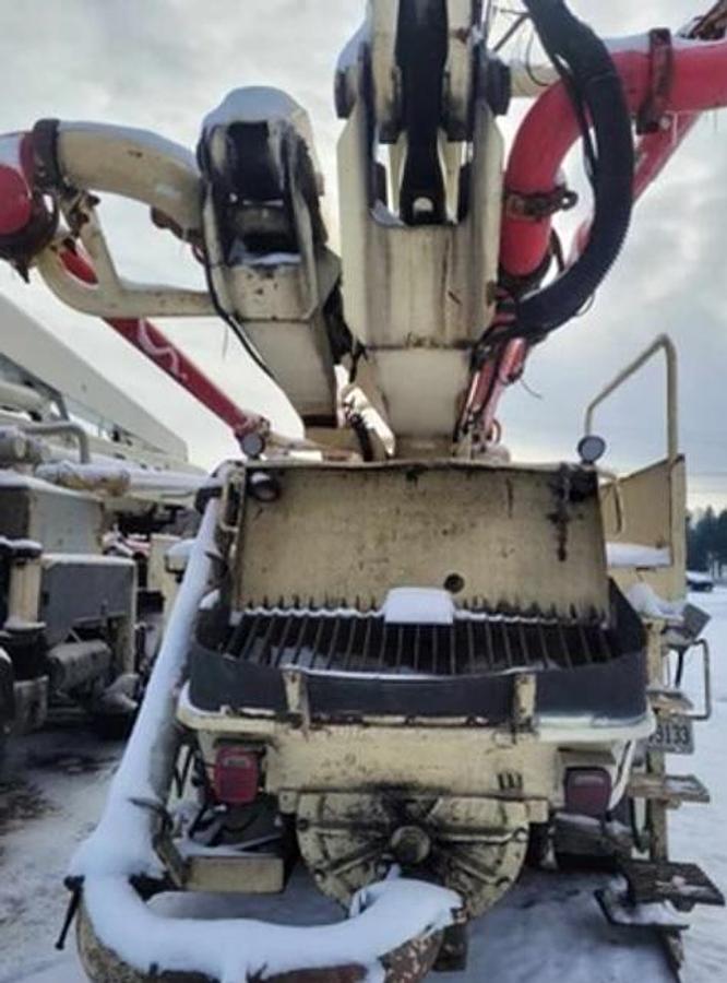 Used 1995 32m schwing