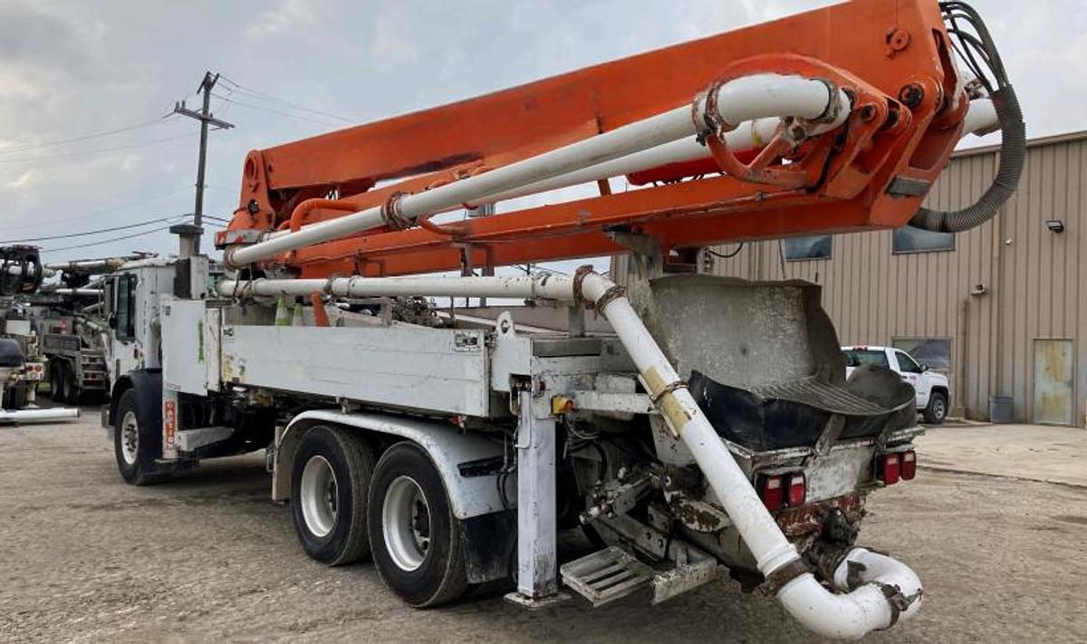 Used 2006 schwing 32XL