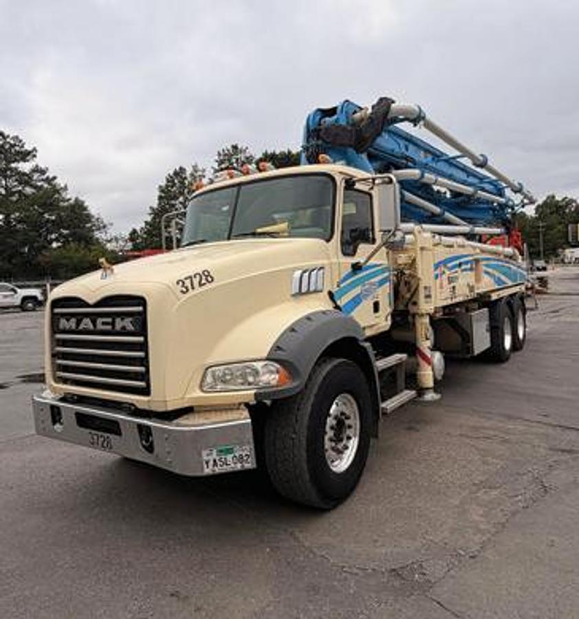 Used 2021 Sany 38m