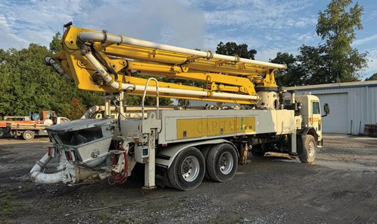 Used 2014 Schwing S32x