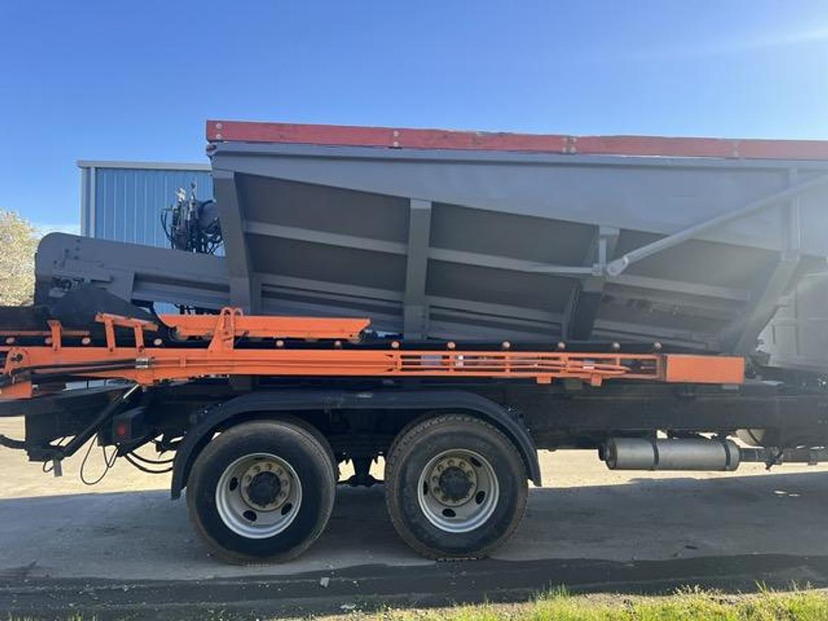 Used 2006 25ton stone slinger