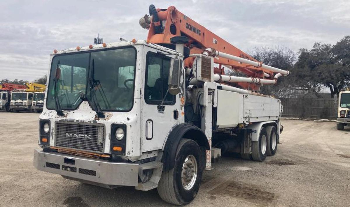 Used 2005 schwing 34x