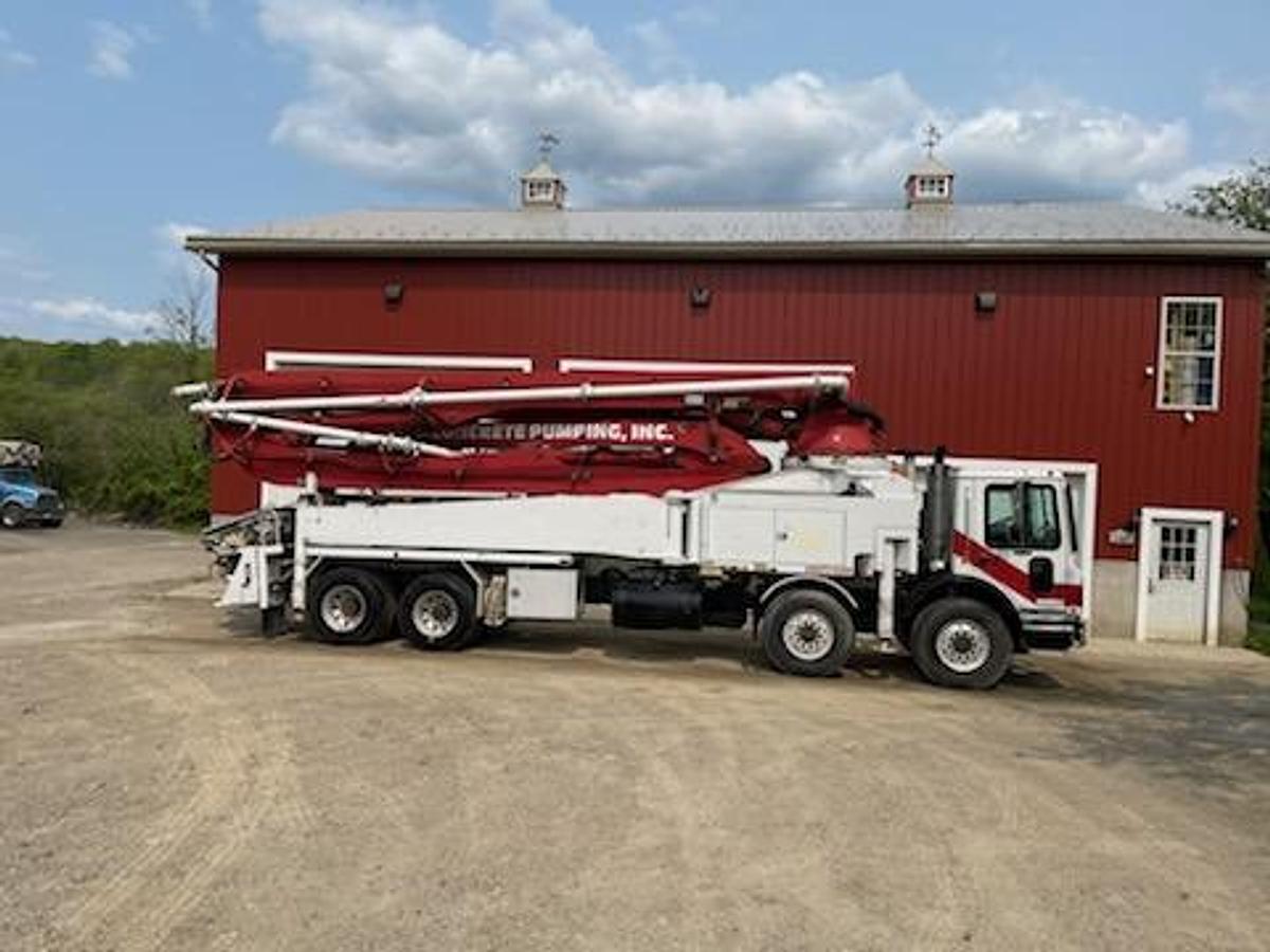 Used 2007 47m putzmiester