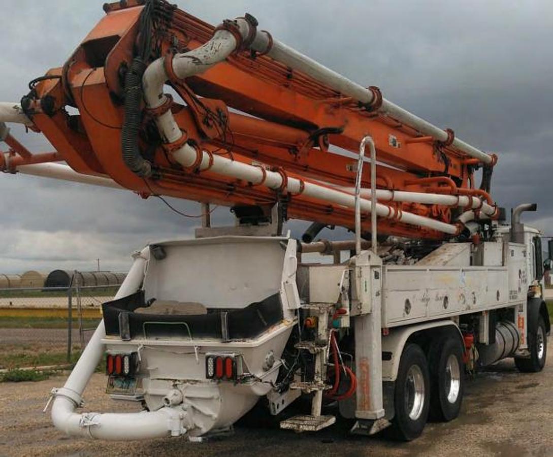 Used 2005 Schwing 39x