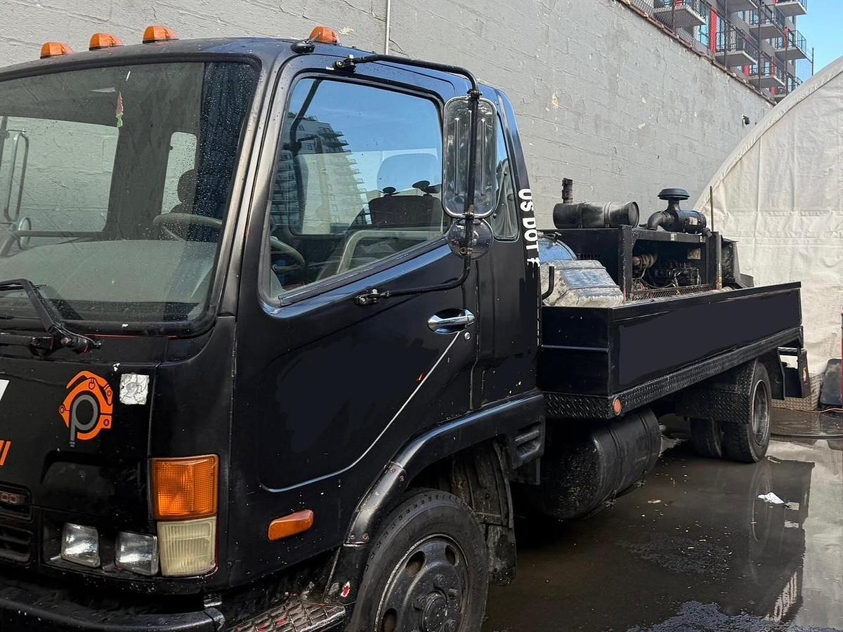 Used 2007  reed B70