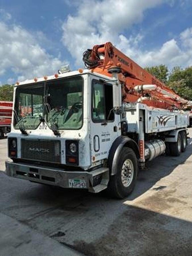 Used 2006 Schwing 41m
