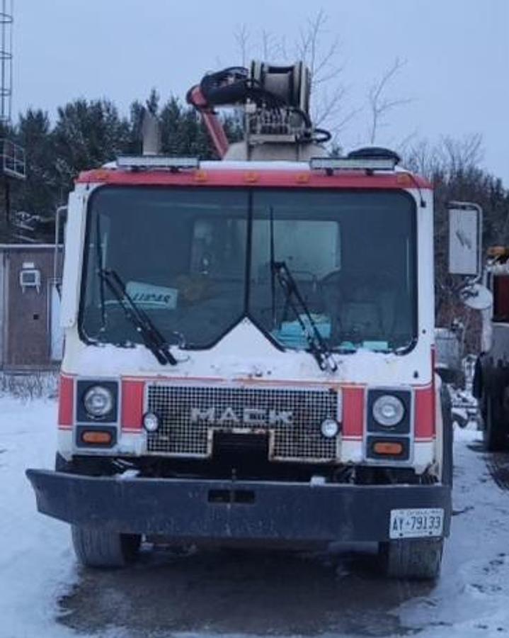 Used 1995 32m Schwing