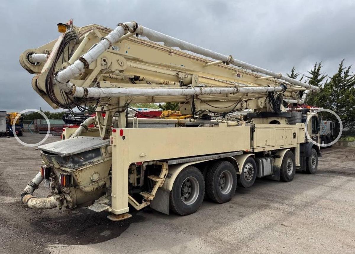 Used 2018 Schwing 47m