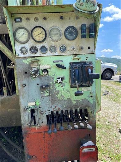 Used 1979 Chicago Pneumatic 600 Drill Rig