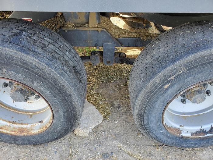 Used 2012 Massey Ferguson 2190 Cutter Baler