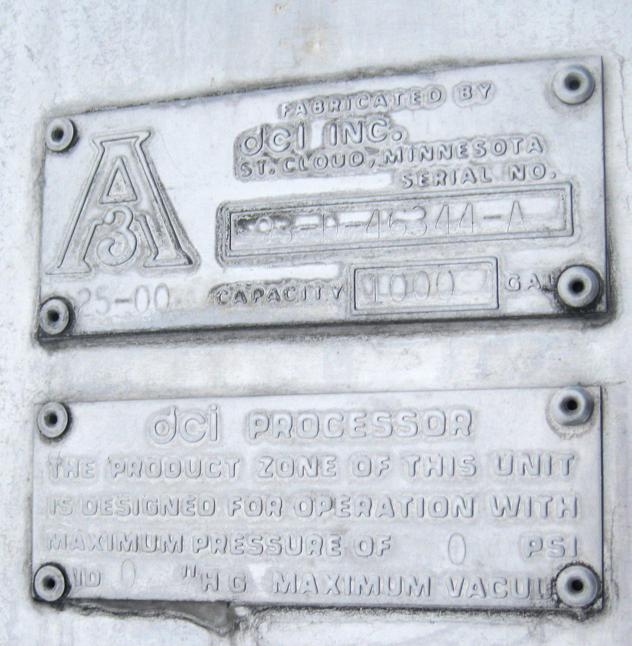 Usado 1000 GALLON DOMED TOP PROCESSOR TANK