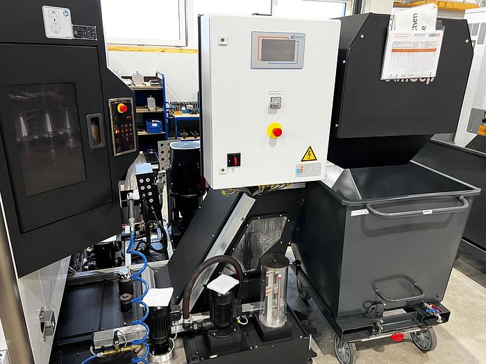 Gebraucht 5-Achsen Bearbeitungszentrum  Mazak Variaxis j-600/5X 