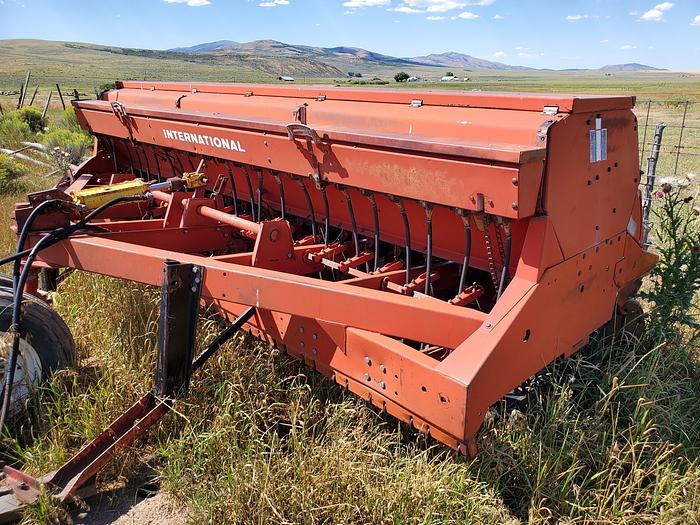Used 12' International 6200 Grain Drill