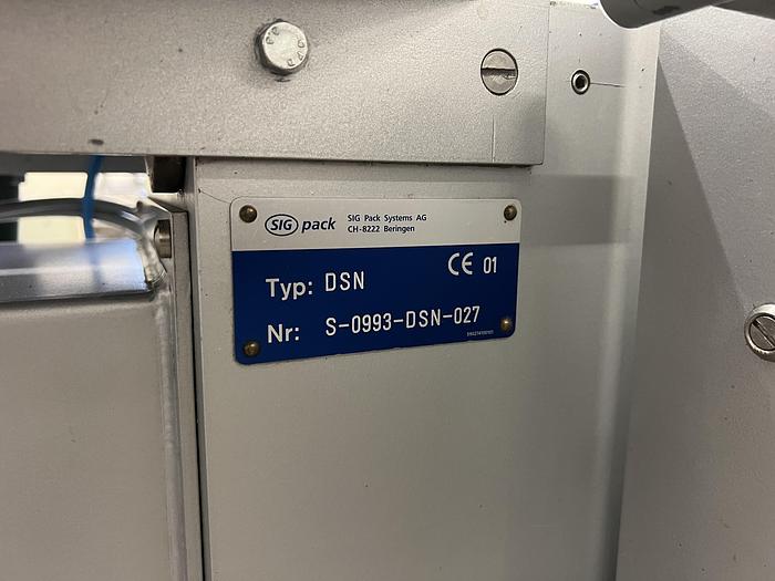 Gebraucht Tafelpackmaschine SIG Type DSN mit Heißleimgerät, Baujahr 2001